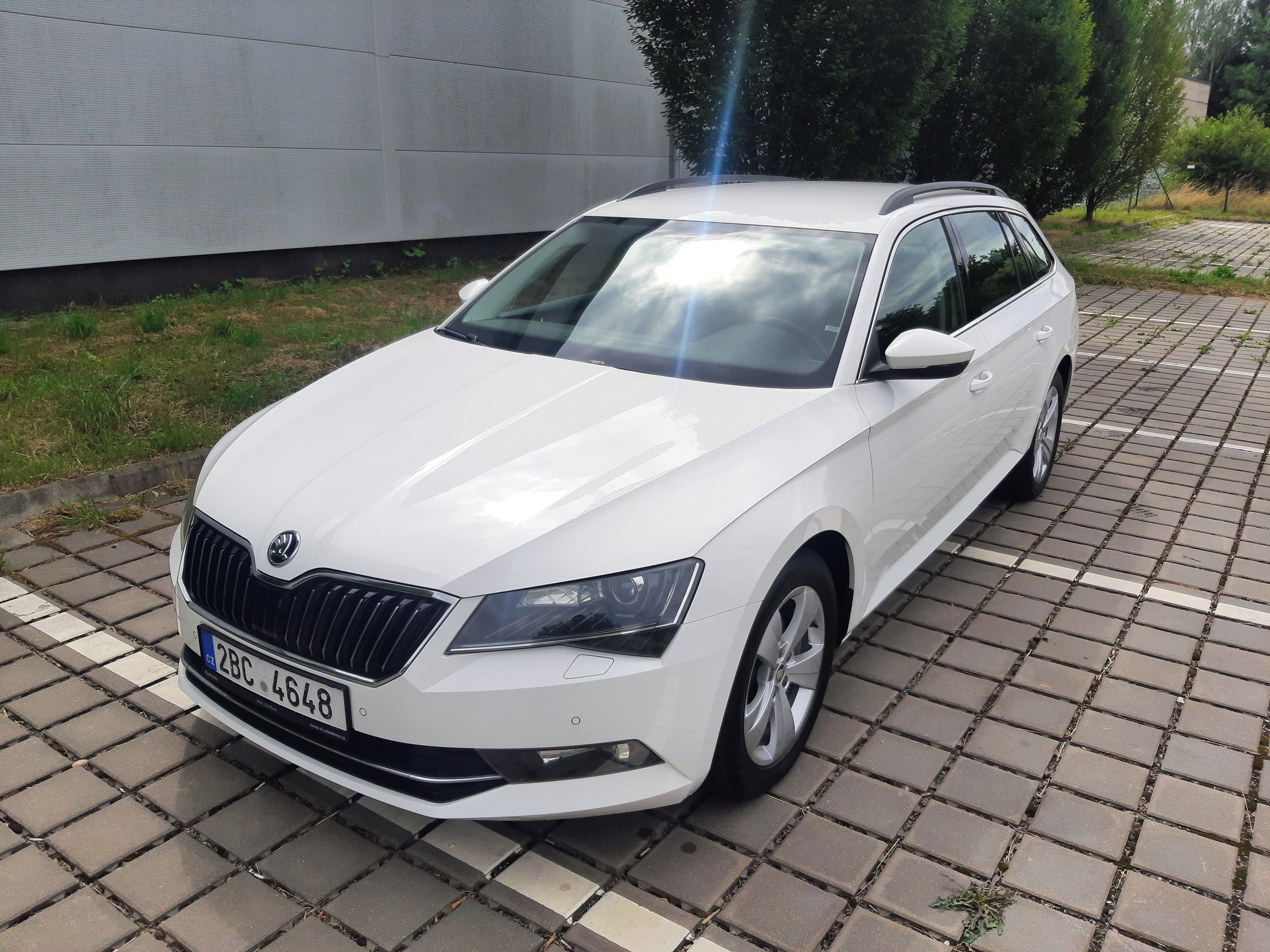 Škoda Superb, 2.0TDI 140KW,4x4,DSG,NOVÉ V ČR