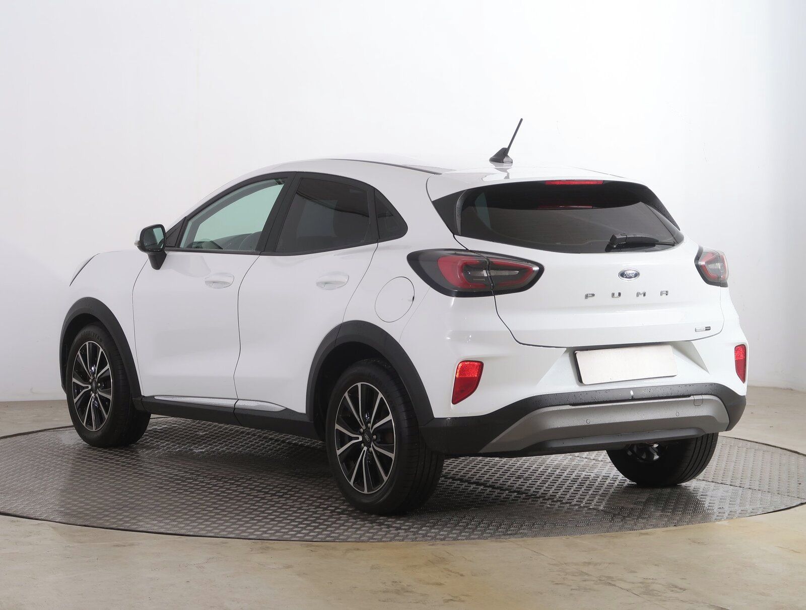 Ford Puma, 1.0 EcoBoost mHEV - fotka 4