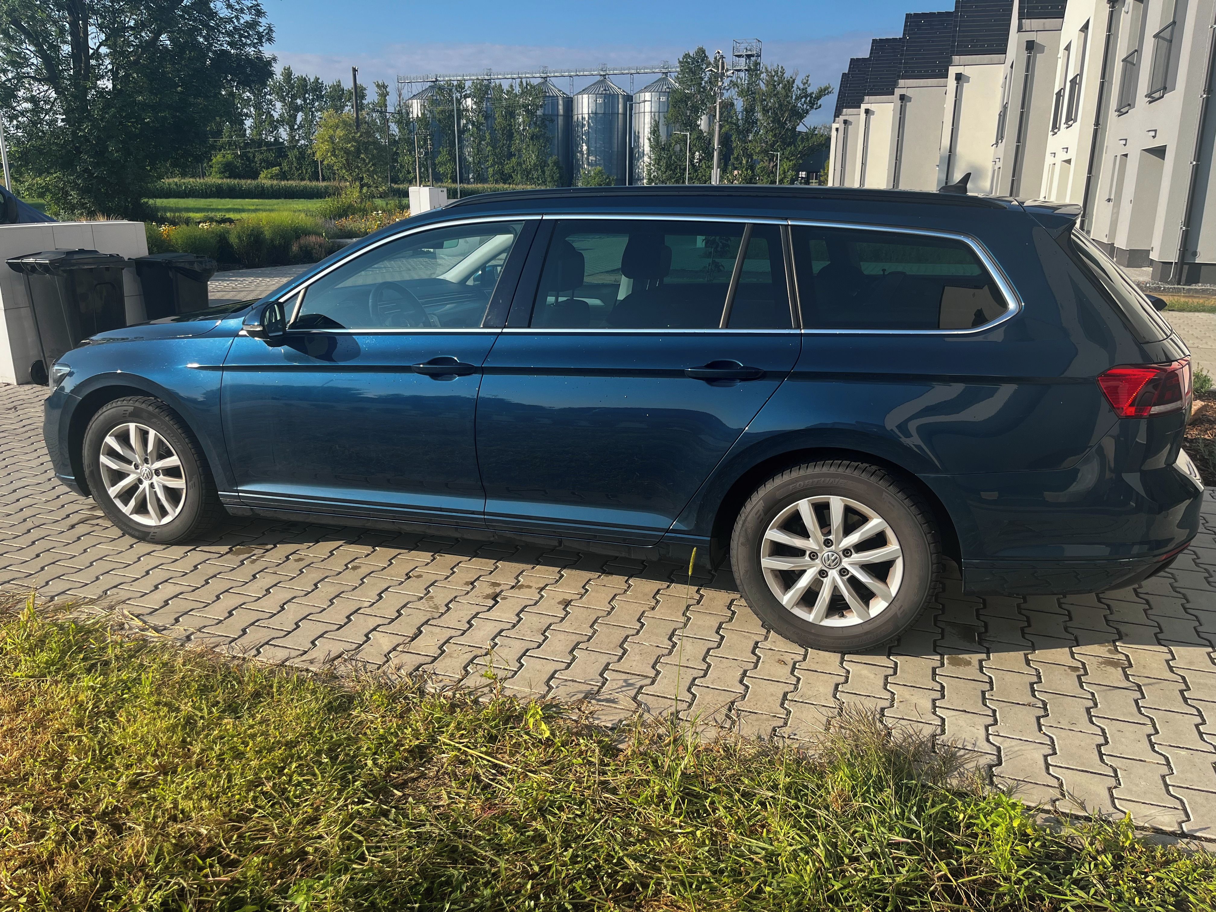 Volkswagen Passat, Business 2.0 DTI 110kW DSG - fotka 4