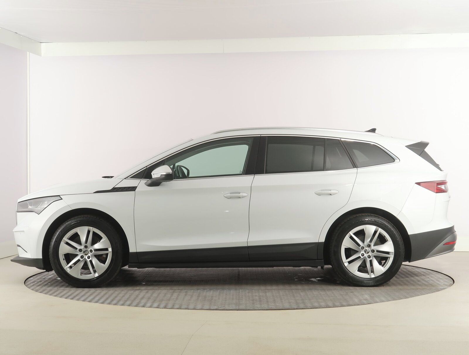 Škoda Enyaq, iV 80 (82 kWh), SoH 91% - fotka 3