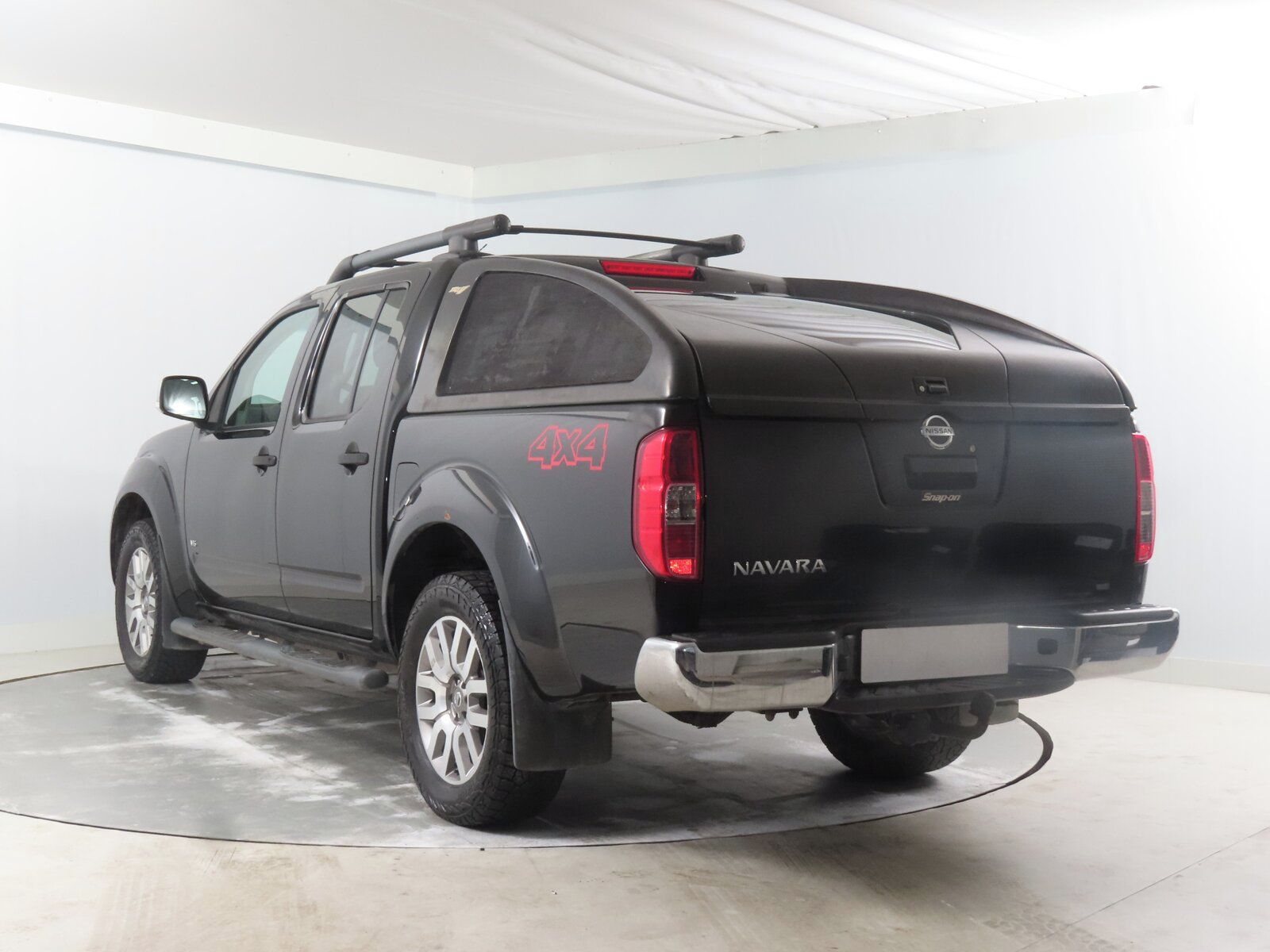 Nissan Navara, 3.0 dCi, 4X4, Automat, Kůže - fotka 4