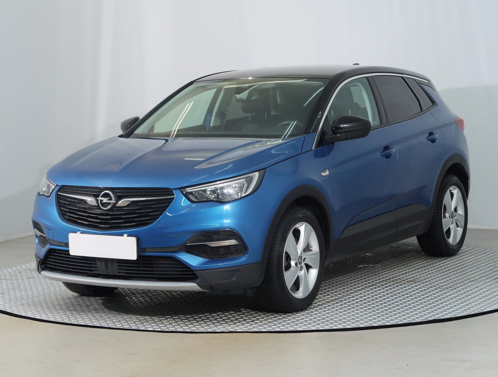 Opel Grandland X, 1.2 Turbo, Kůže - fotka 2