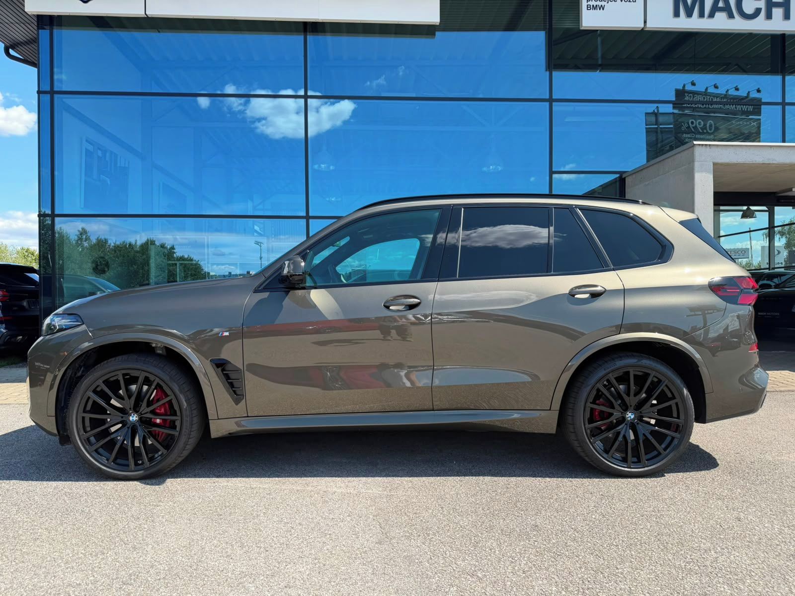 BMW X5, xDrive 30d - fotka 2