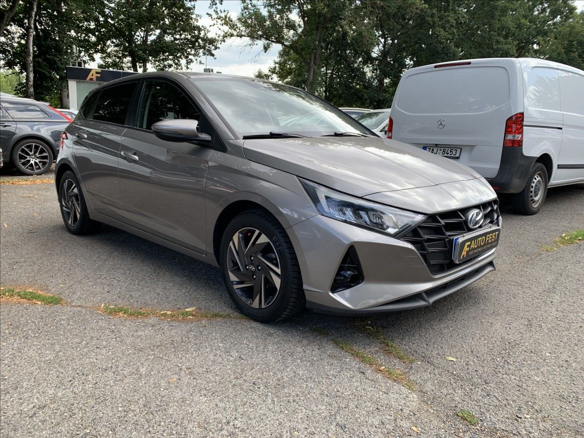 Hyundai i20, 1,2 i SMART,1.MAJ.,ČR,SERVISKA - fotka 3