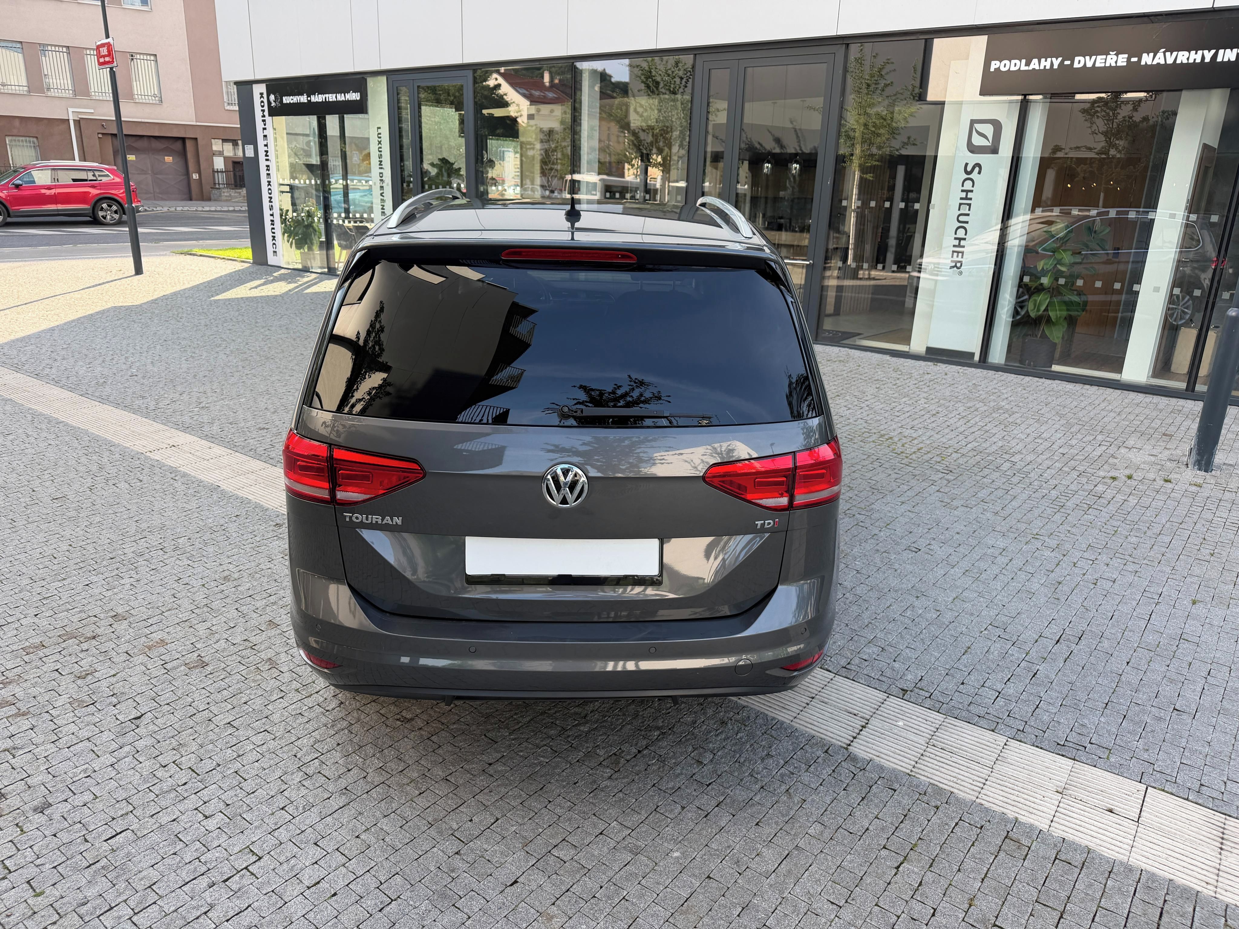 Volkswagen Touran, 1.6TDI 81KW FULL-LED 6kvalt - fotka 4