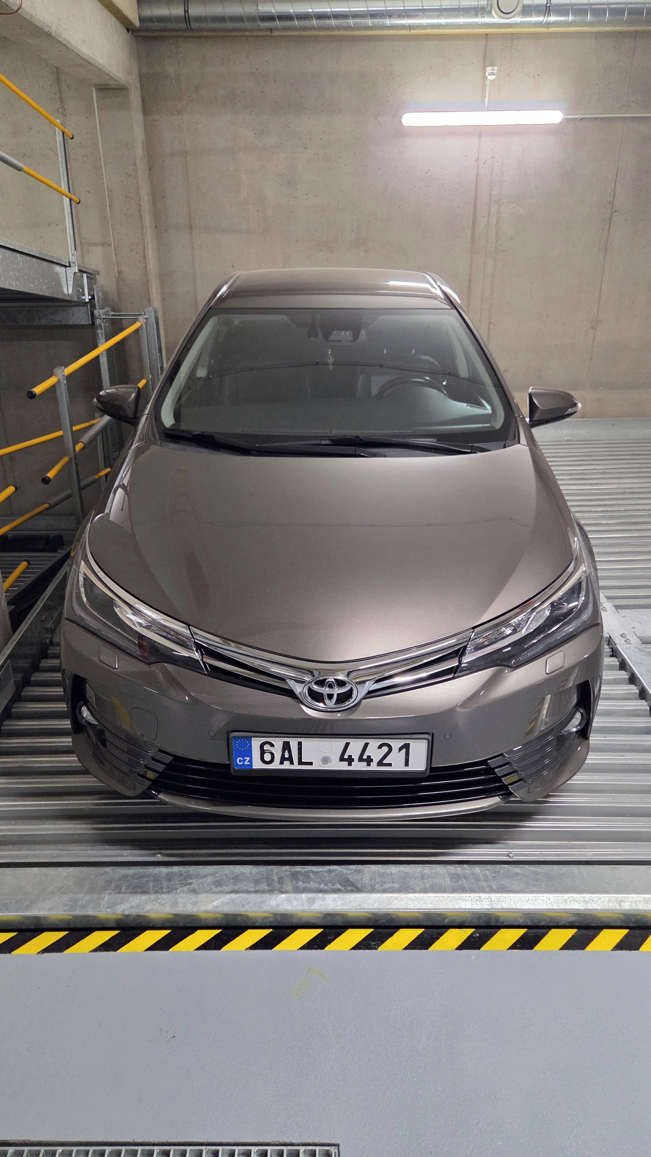 Toyota Corolla - fotka 4