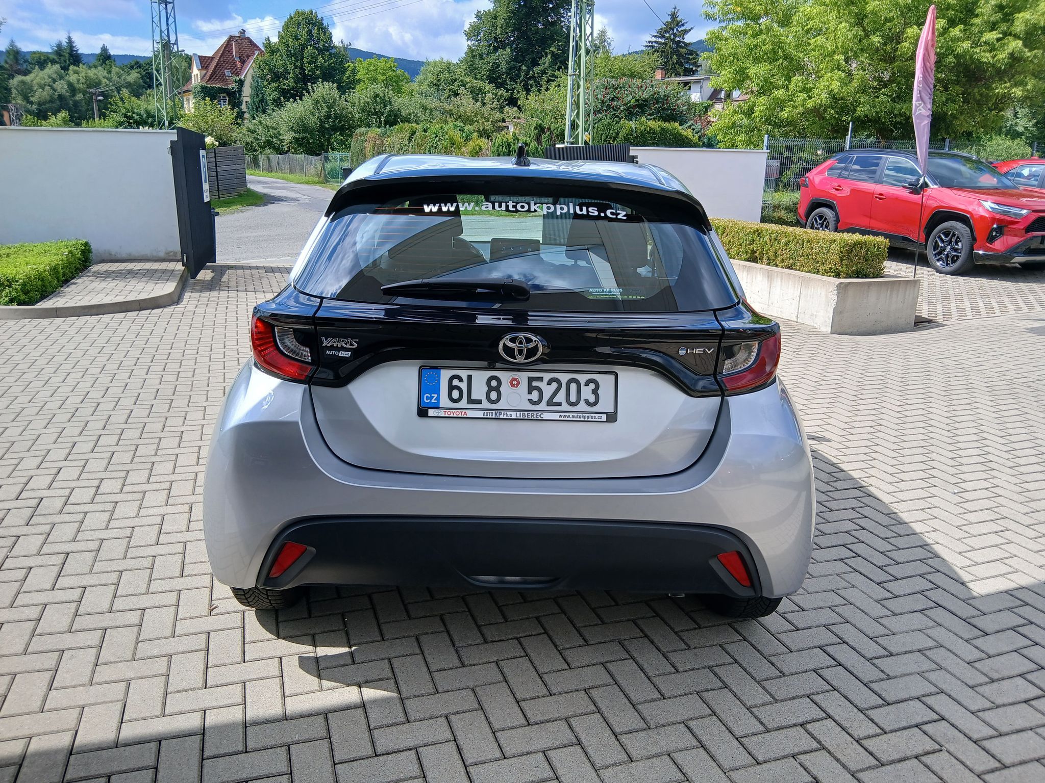 Toyota Yaris, 1.5 Hybrid e-CVT Comfort - fotka 5
