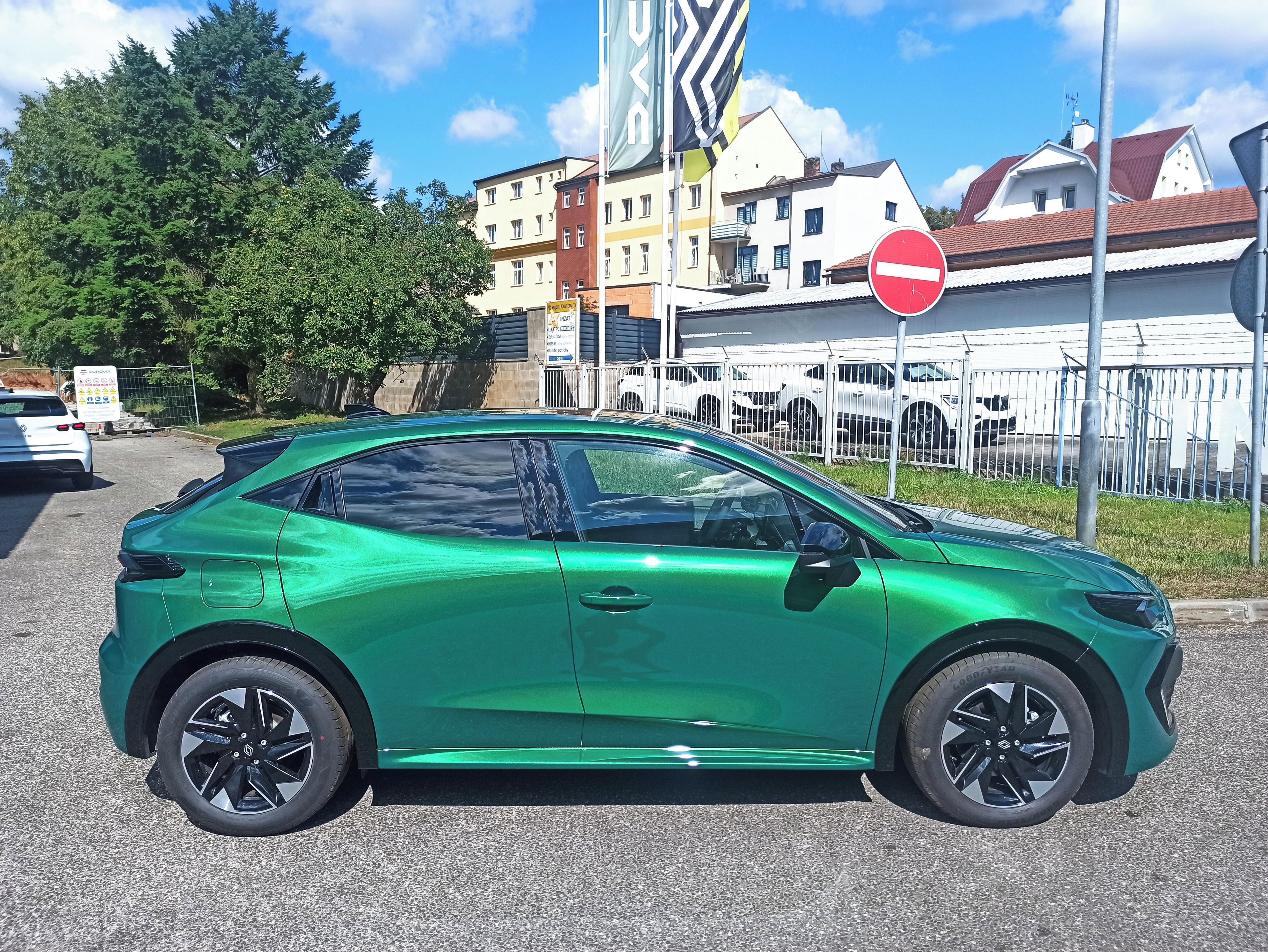 Renault Clio, Nové Clio Techno TCe 115 - fotka 2