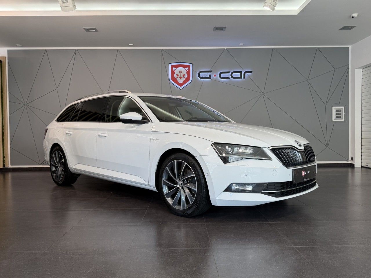 Škoda Superb, kombi 2.0TDI 140kW 4x4 L&K