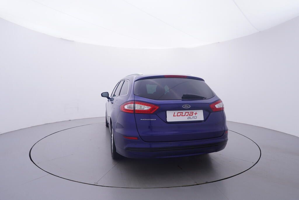 Ford Mondeo, Titanium 2.0 TDCi 110 kW - fotka 4