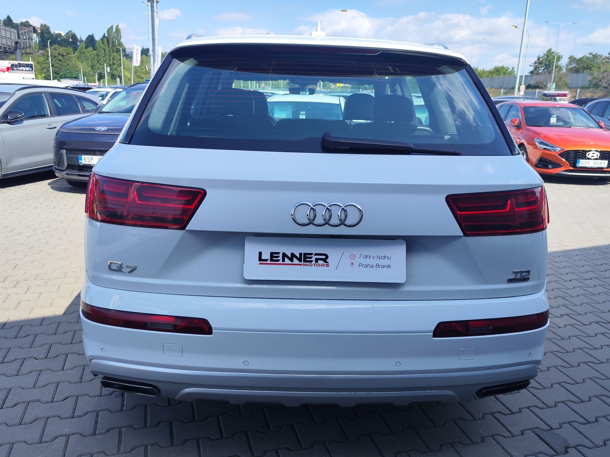 Audi Q7, 3.0 TDI/200kW S-Line AT 4x4 - fotka 6