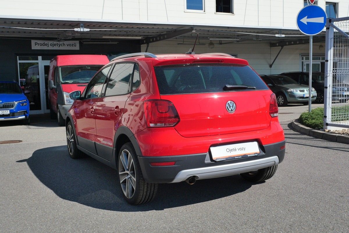 Volkswagen Polo, 1.6 TDI 77 kW CrossPolo - fotka 4