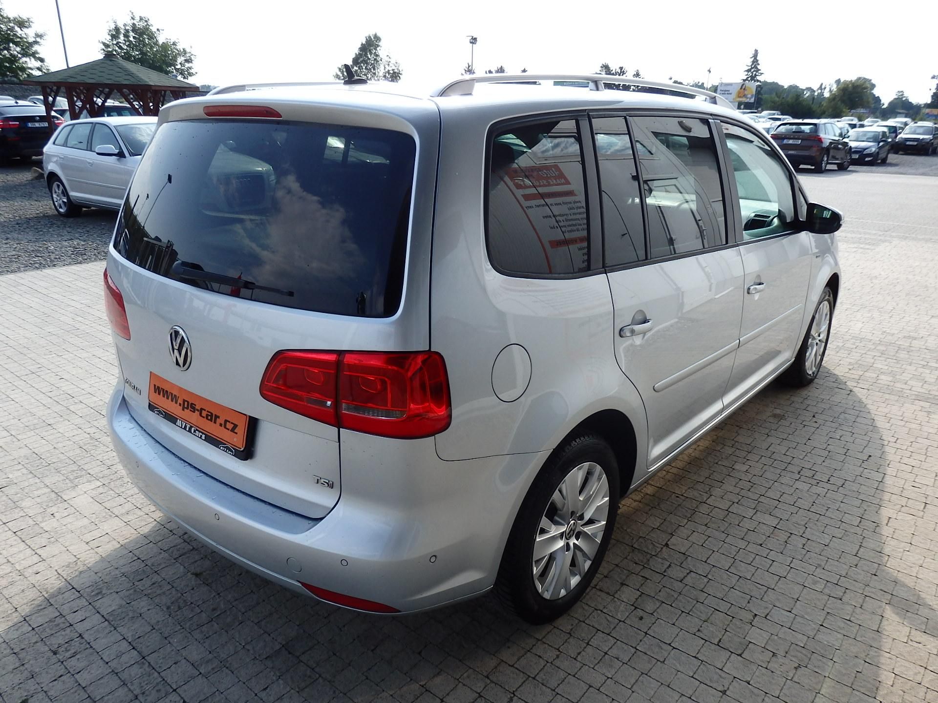 Volkswagen Touran, 1.4 TSI 103 kW DIGI.KLIMA LIFE - fotka 4