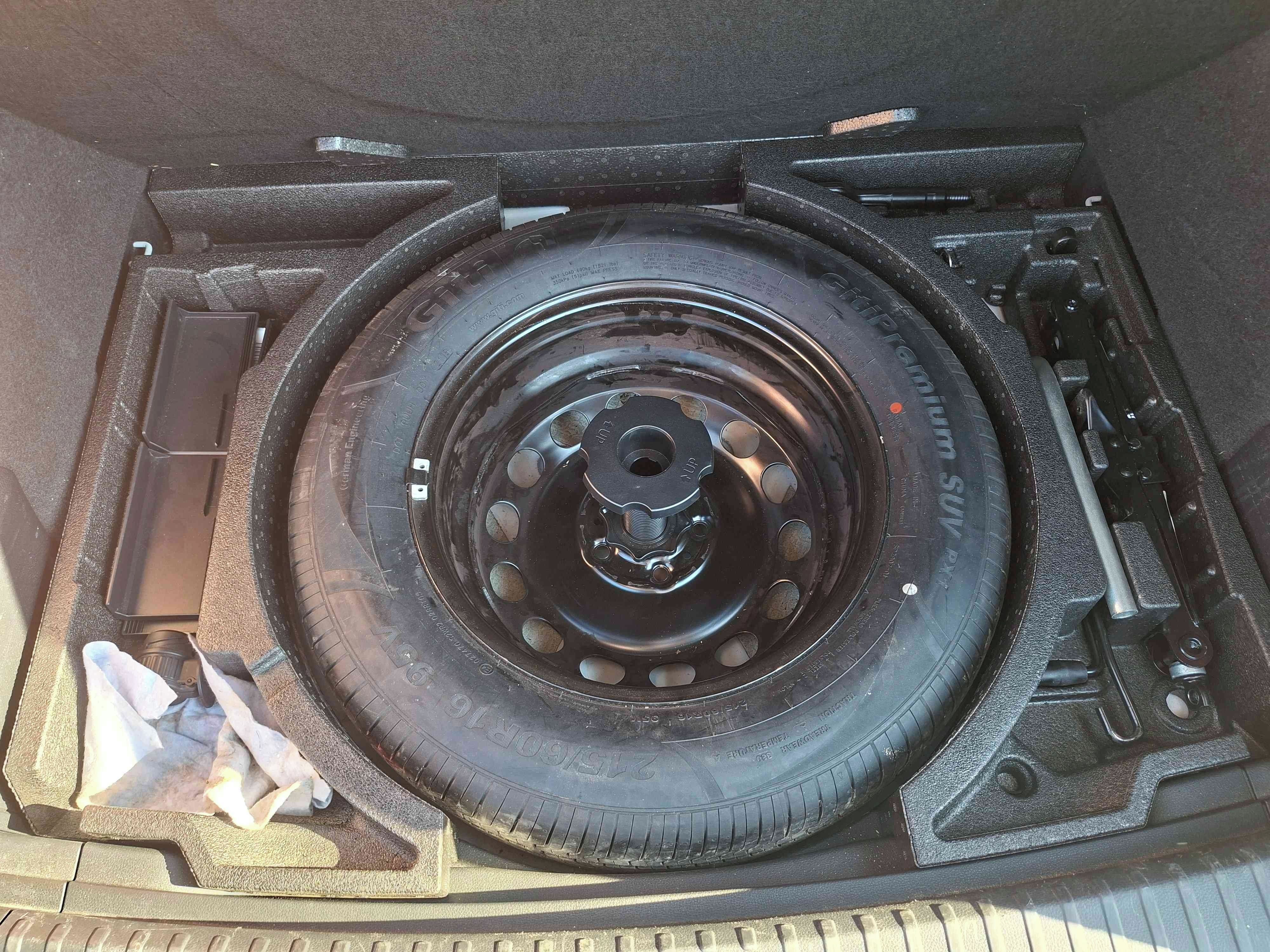 Škoda Karoq, Škoda Karoq 2.0 TDI - fotka 4
