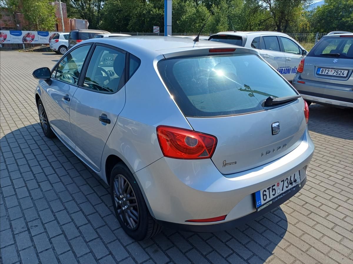 Seat Ibiza, 1,2 51 kW + zimní kola - fotka 4