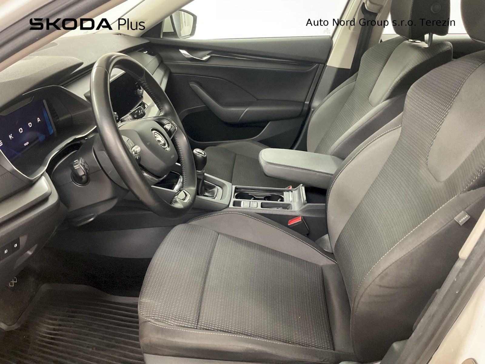 Škoda Octavia, OCTAVIA AMB TD 85/2.0 M6F - fotka 5