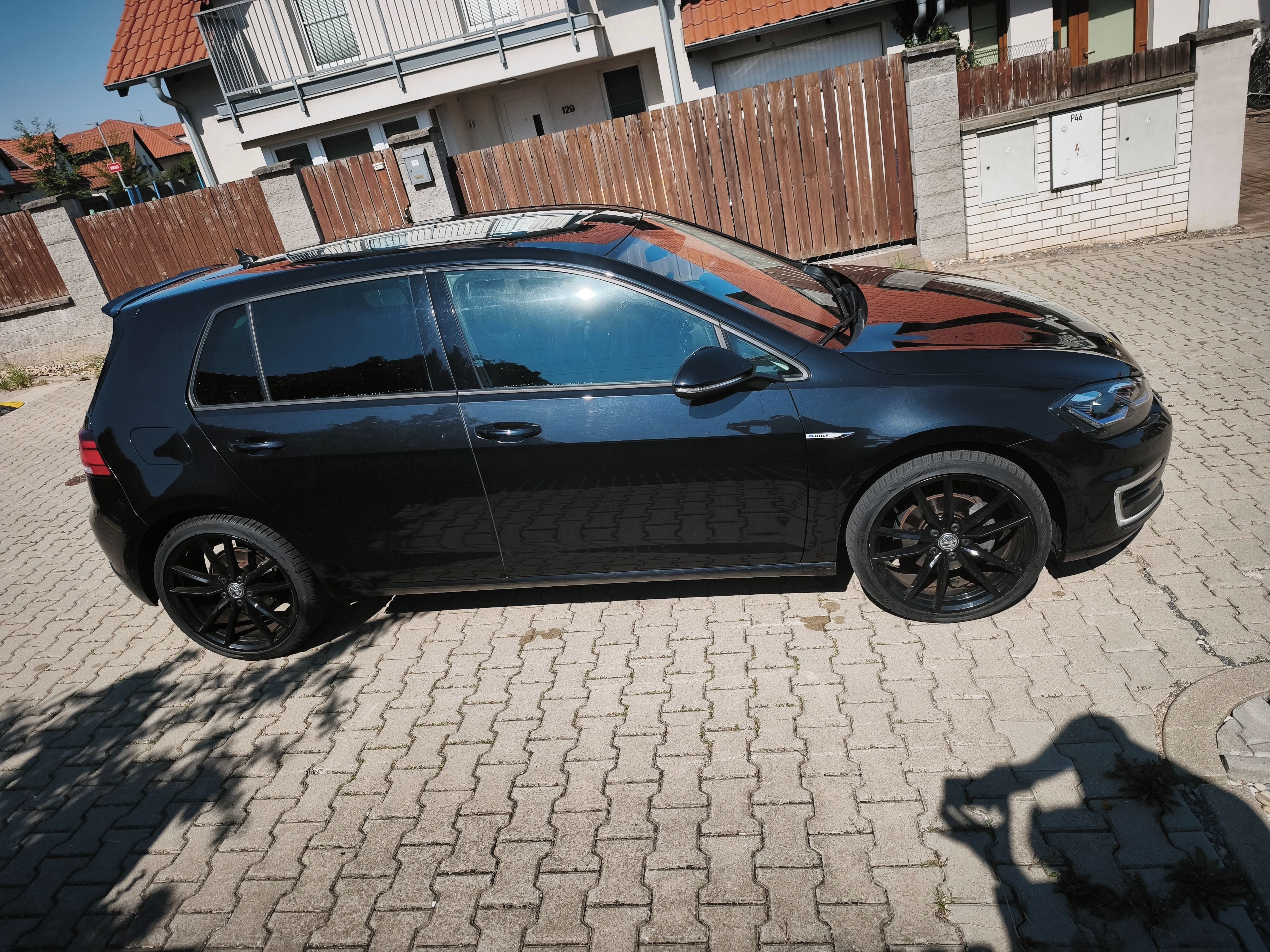 Volkswagen e-Golf, TČ*ACC*Výhřev*VirtKok*SoH93%! - fotka 5