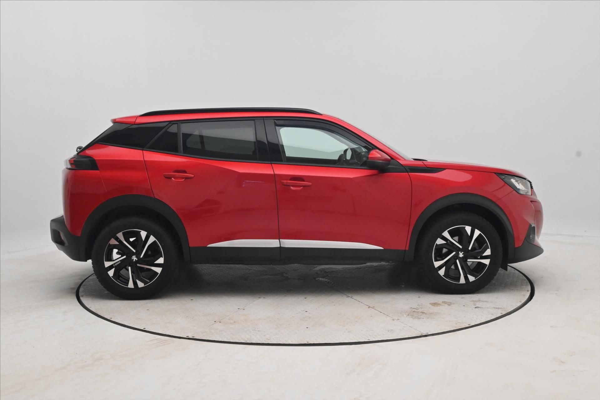 Peugeot 2008, 1,2 96 kW PureTech EAT8 Záruka - fotka 4