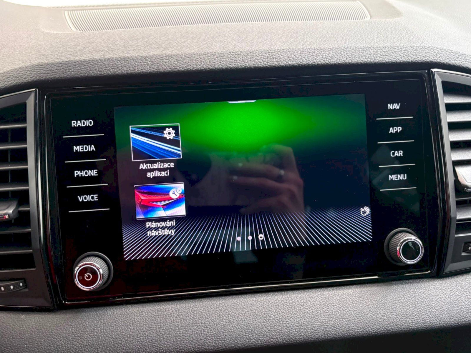 Škoda Karoq, Sportline 1,5 TSI 110 kW 7DSG - fotka 6