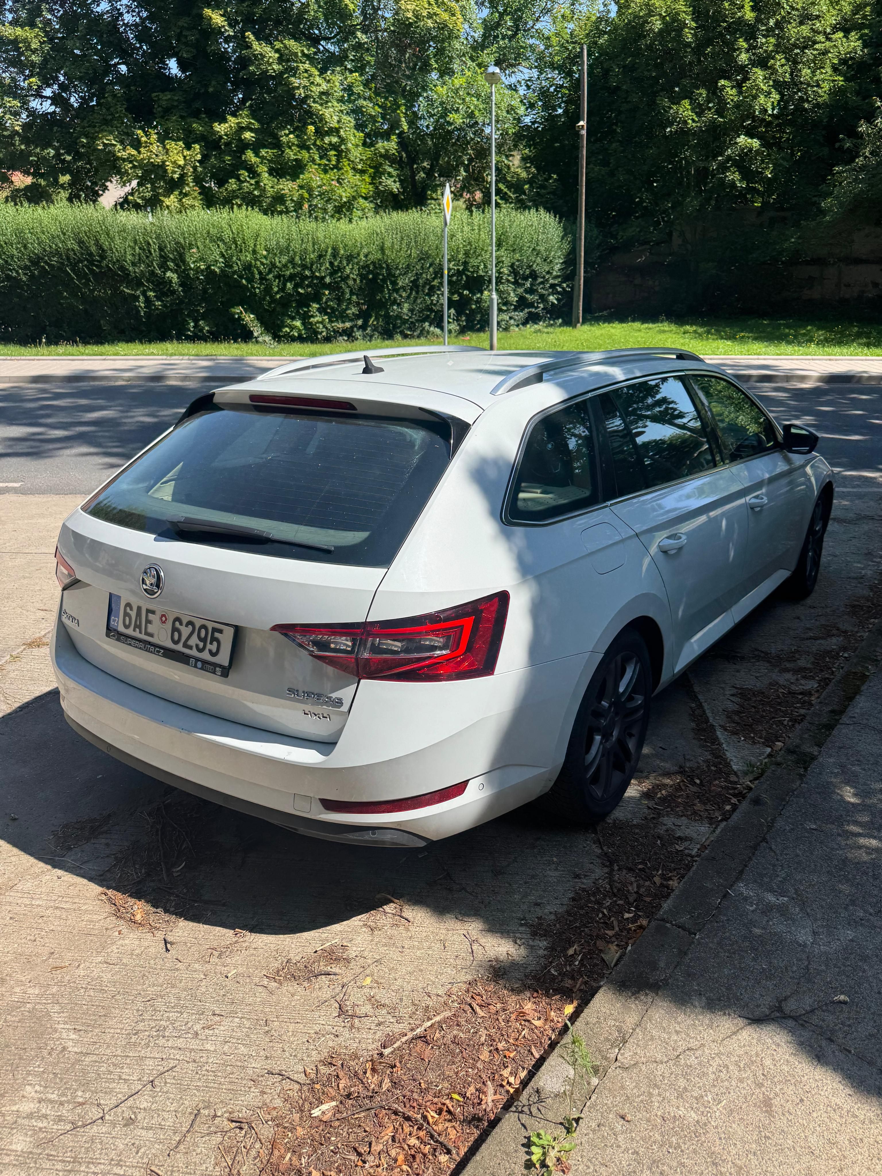Škoda Superb, Skoda Superb 3 2017 najezd 240 - fotka 4