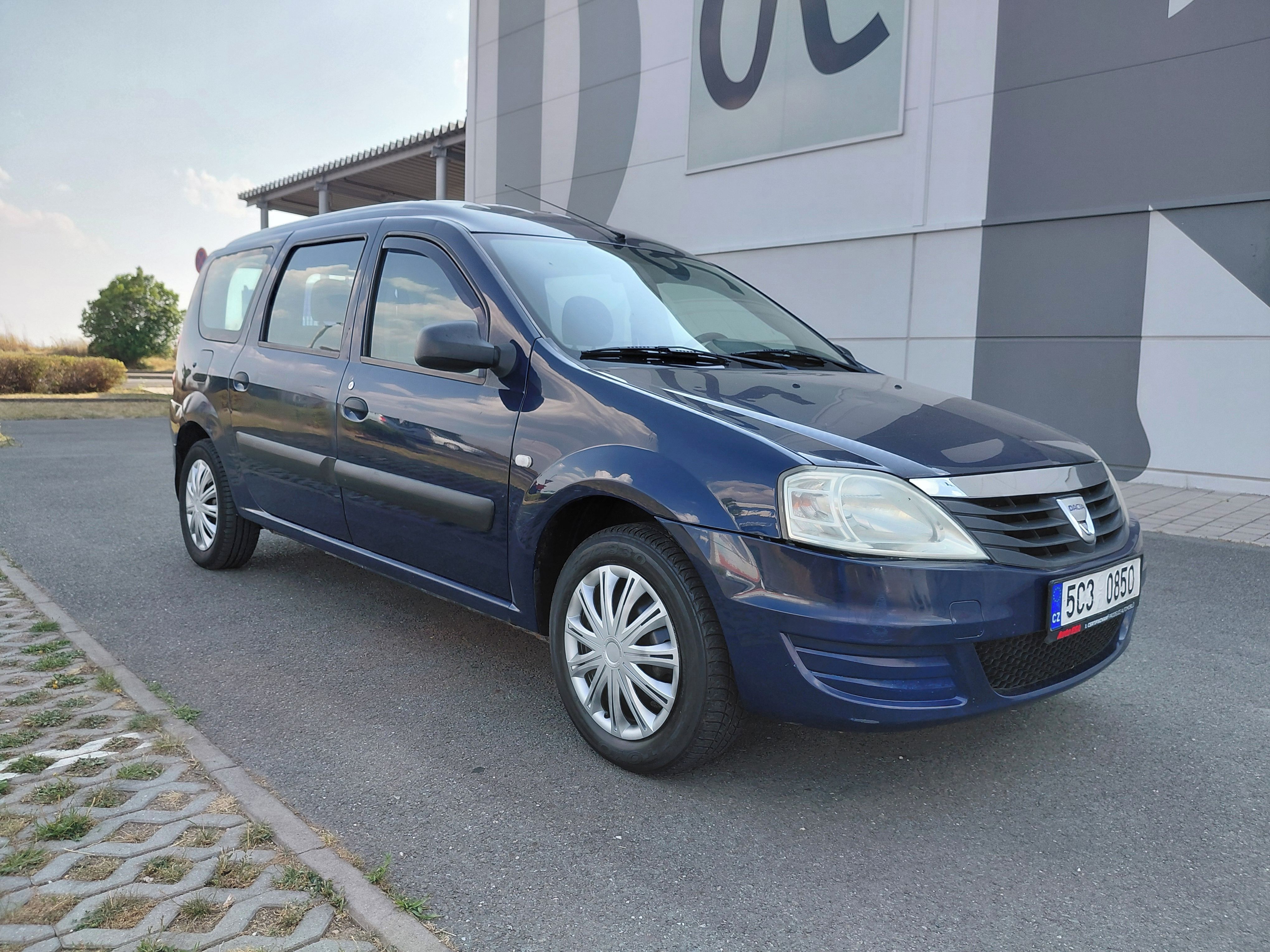 Dacia Logan, 1.4i 55KW SPOLEHLIVÉ,NOVÁ STK
