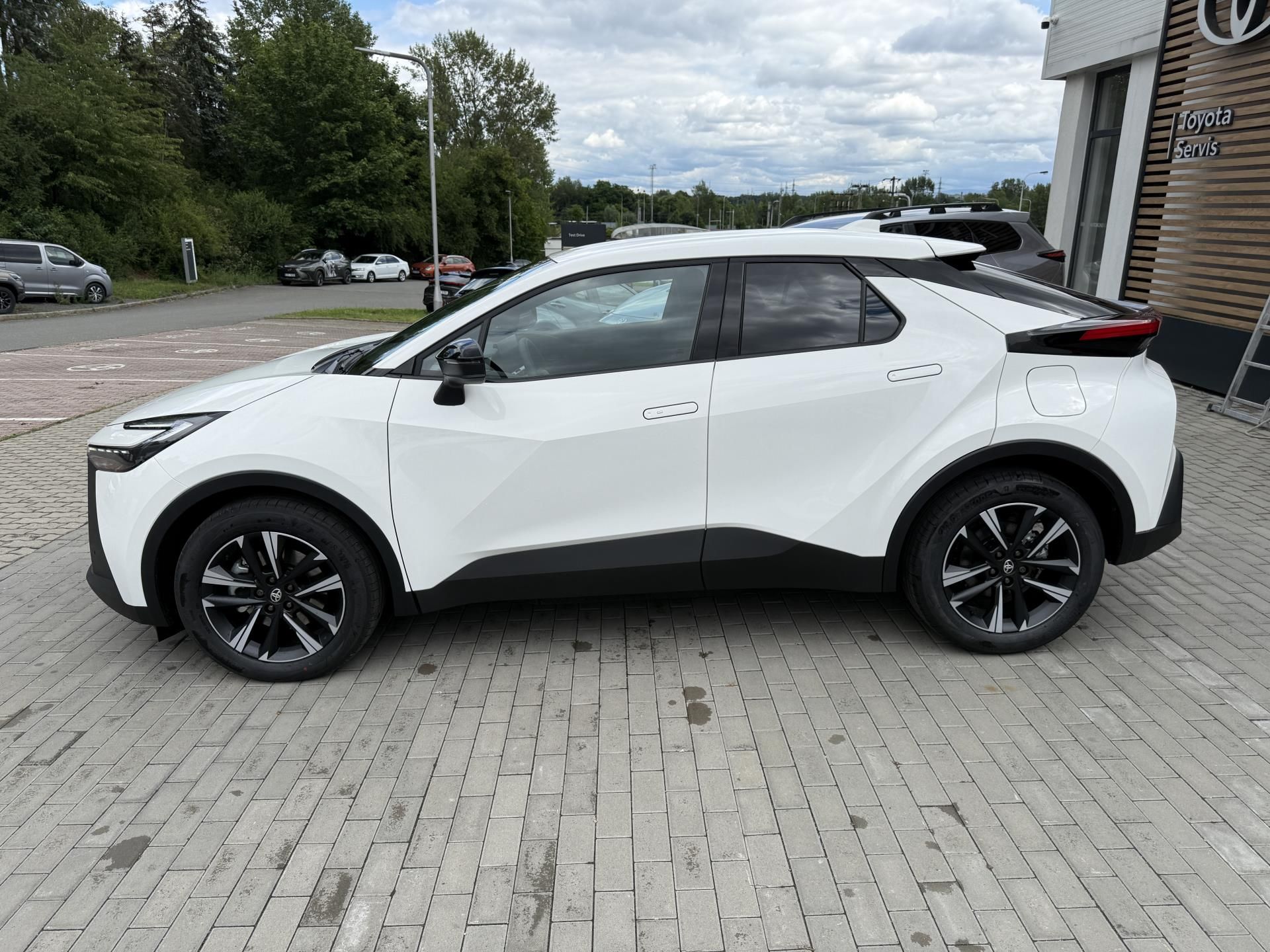 Toyota C-HR, 2.0 PHEV STYLE - fotka 3