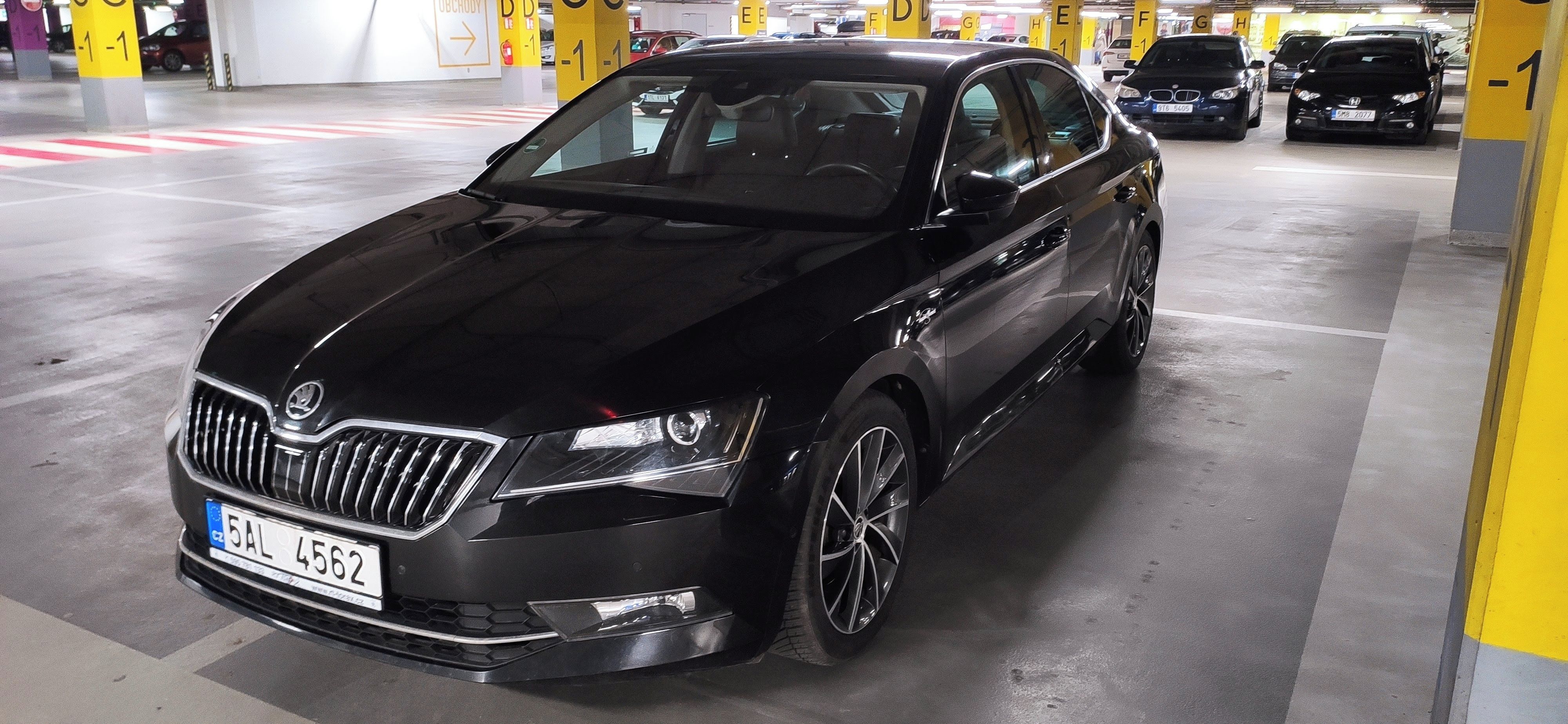 Škoda Superb, Škoda Superb III. DSG L&K - fotka 5