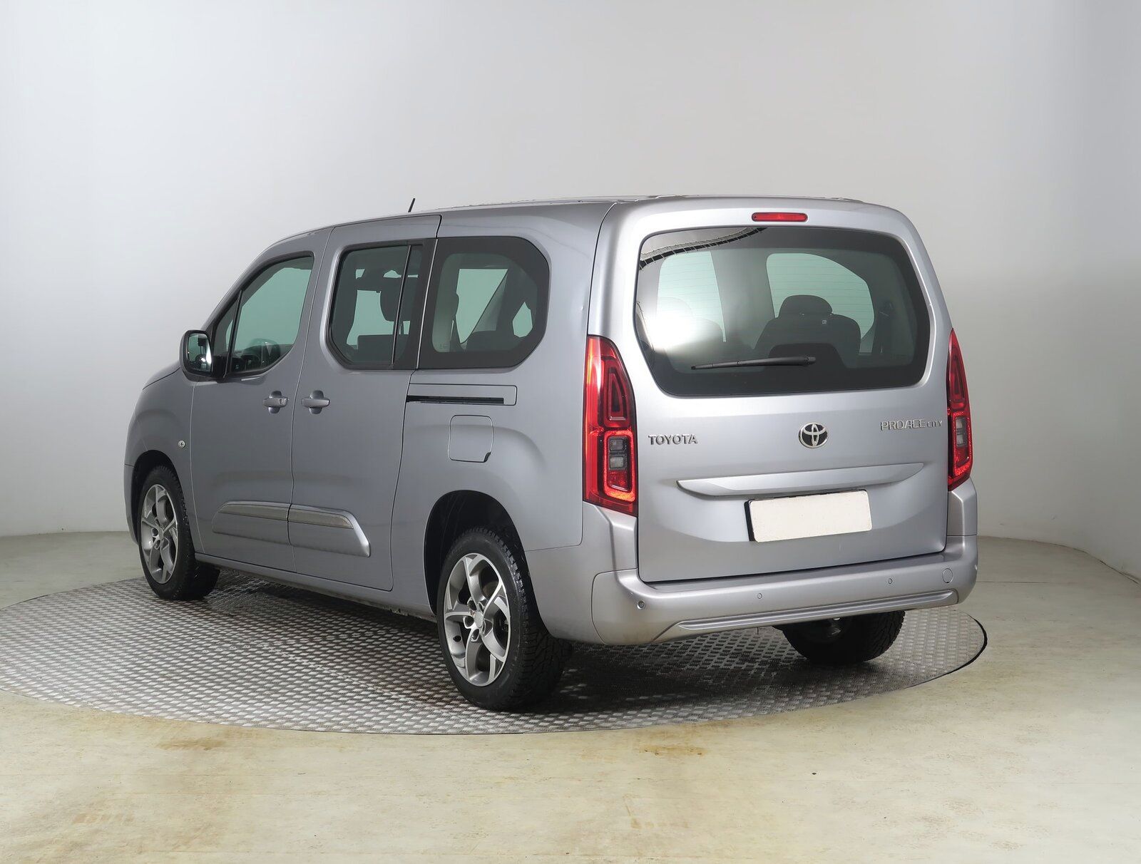 Toyota Proace City Verso, Maxi 1.5 D-4D, Shuttle, 7Míst - fotka 4