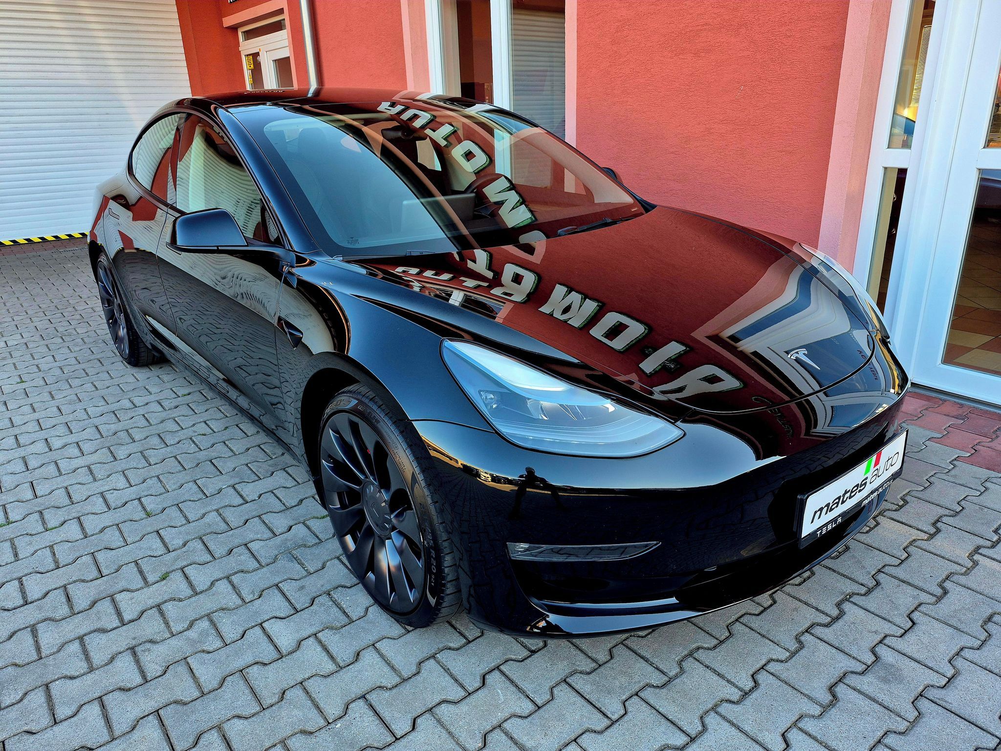 Tesla Model 3, PERFORMANCE DUAL MOTOR 377 KW - fotka 4