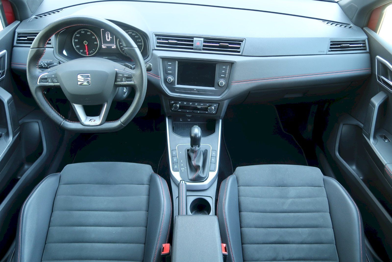 Seat Arona, FR 1.0 TSI 85 kW DSG - fotka 5
