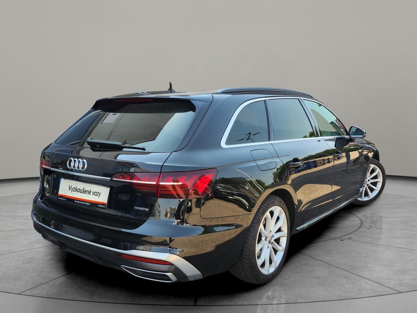 Audi A4, Avant 2.0TDI 140kw Quattro S T - fotka 2