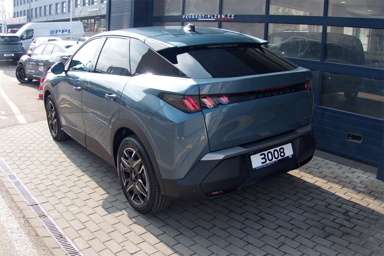 Peugeot 3008, BUSINESS Hybrid 145 e-DCS6 - fotka 2