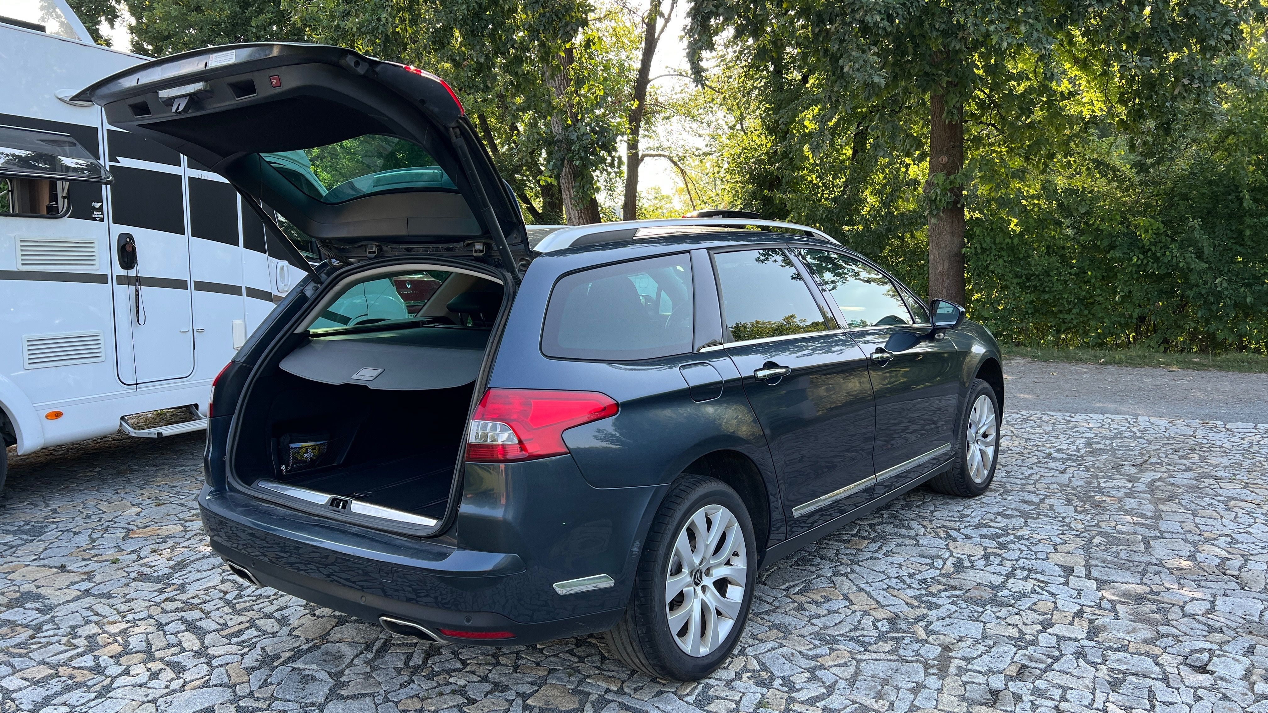Citroën C5, Vyjimecny stav! - fotka 4