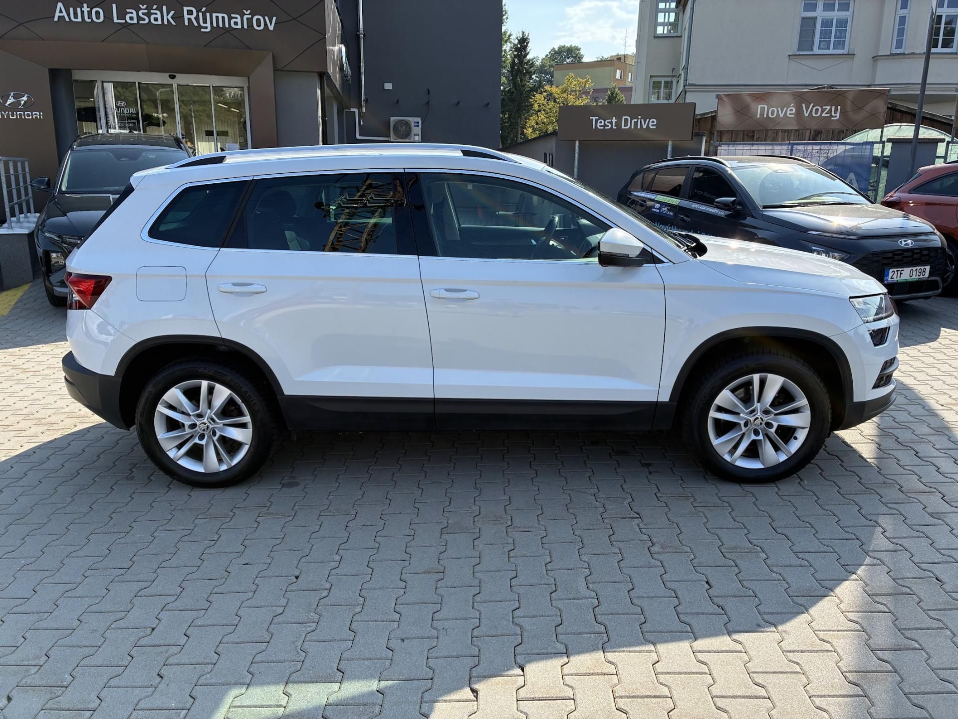 Škoda Karoq, 110 kW Style 4x4 DSG 1.MAJITEL - fotka 2