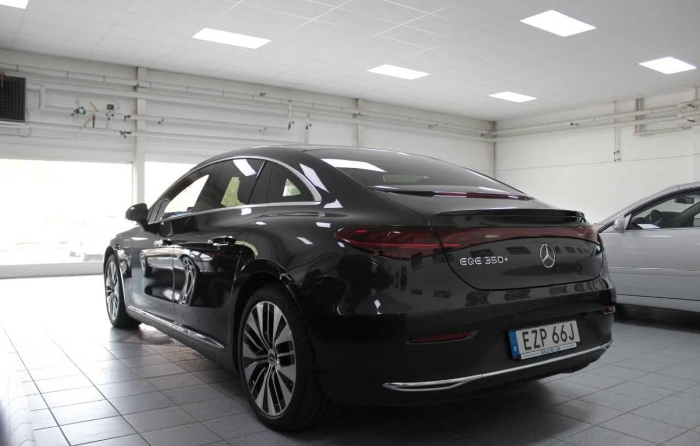 Mercedes-Benz EQE, 350+ 360kam Tažné 4 zóny BLIS - fotka 4