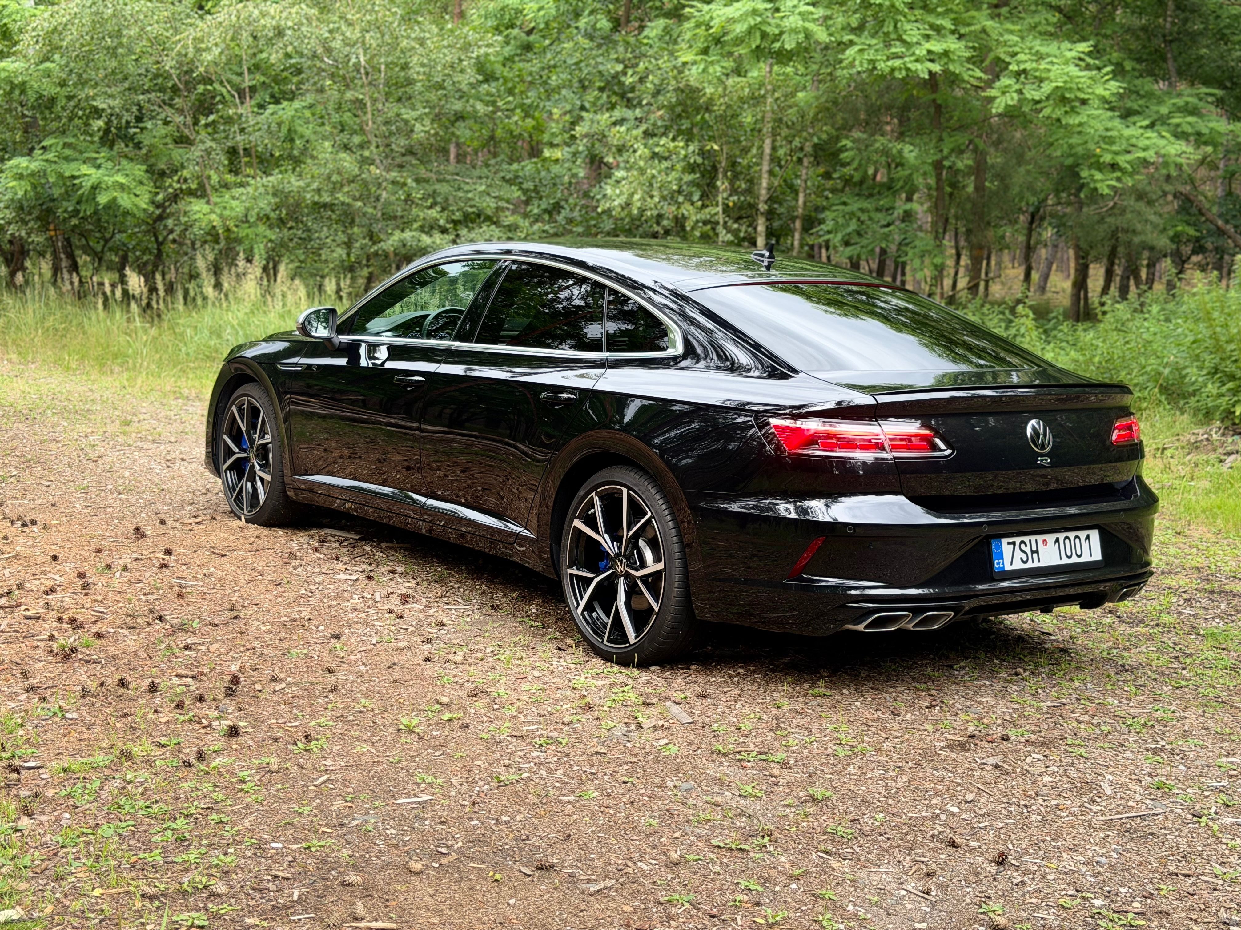 Volkswagen Arteon, Volkswagen Arteon R 2.0 TSI - fotka 5