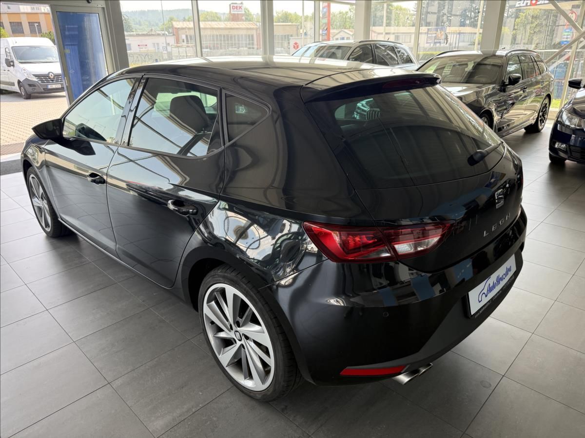 Seat Leon, 1,4   FR,TSI103kW,ŘEMEN,SERVIS - fotka 4