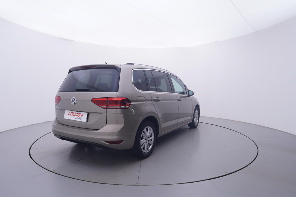 Volkswagen Touran, Highline 1.5 TSI 110 kW - fotka 5