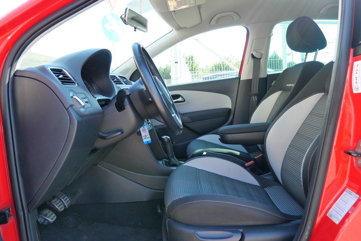 Volkswagen Polo, 1.6 TDI 77 kW CrossPolo - fotka 5