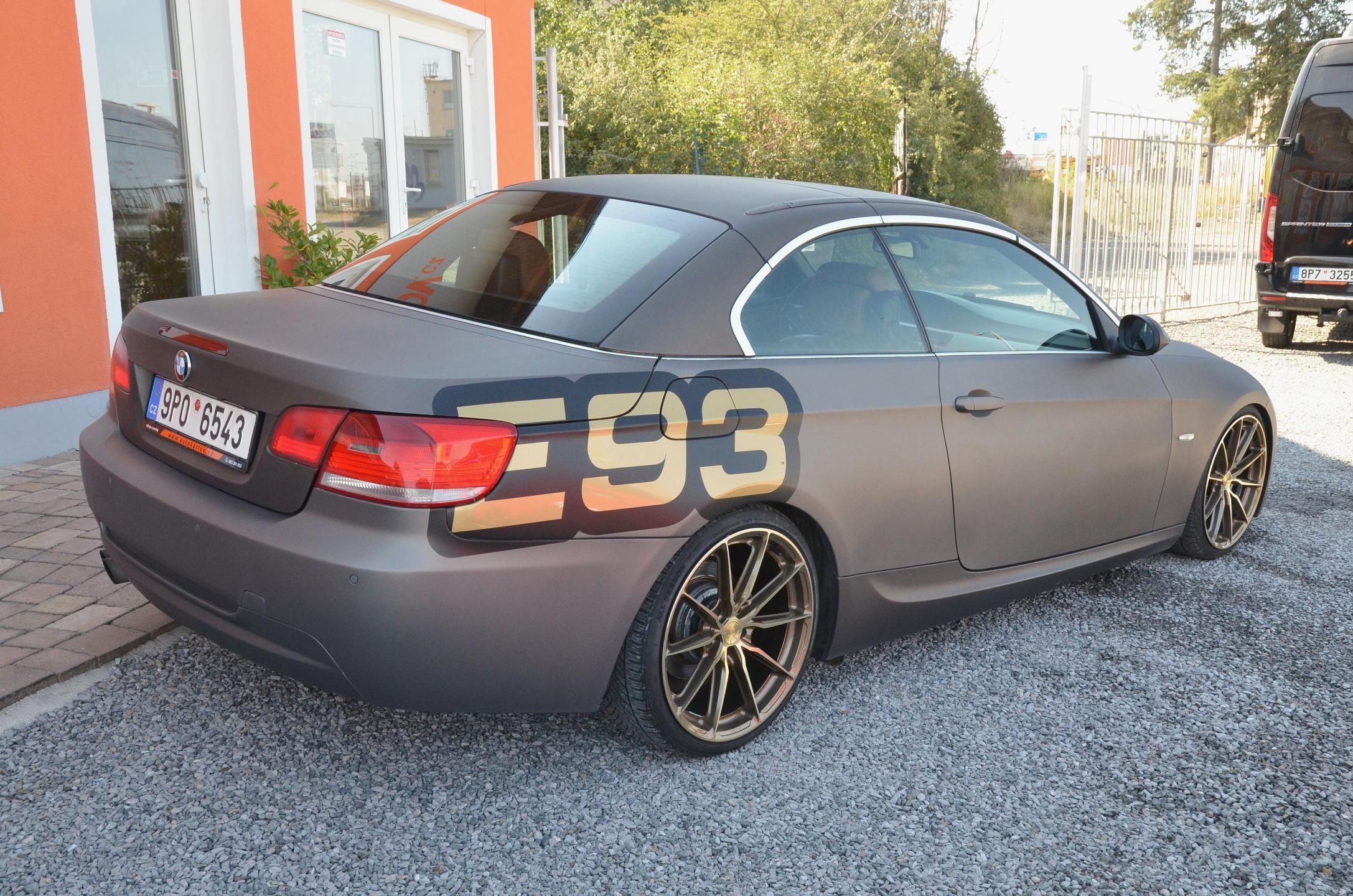 BMW Řada 3, 325i 155kW E93 Cabrio / manuál - fotka 6