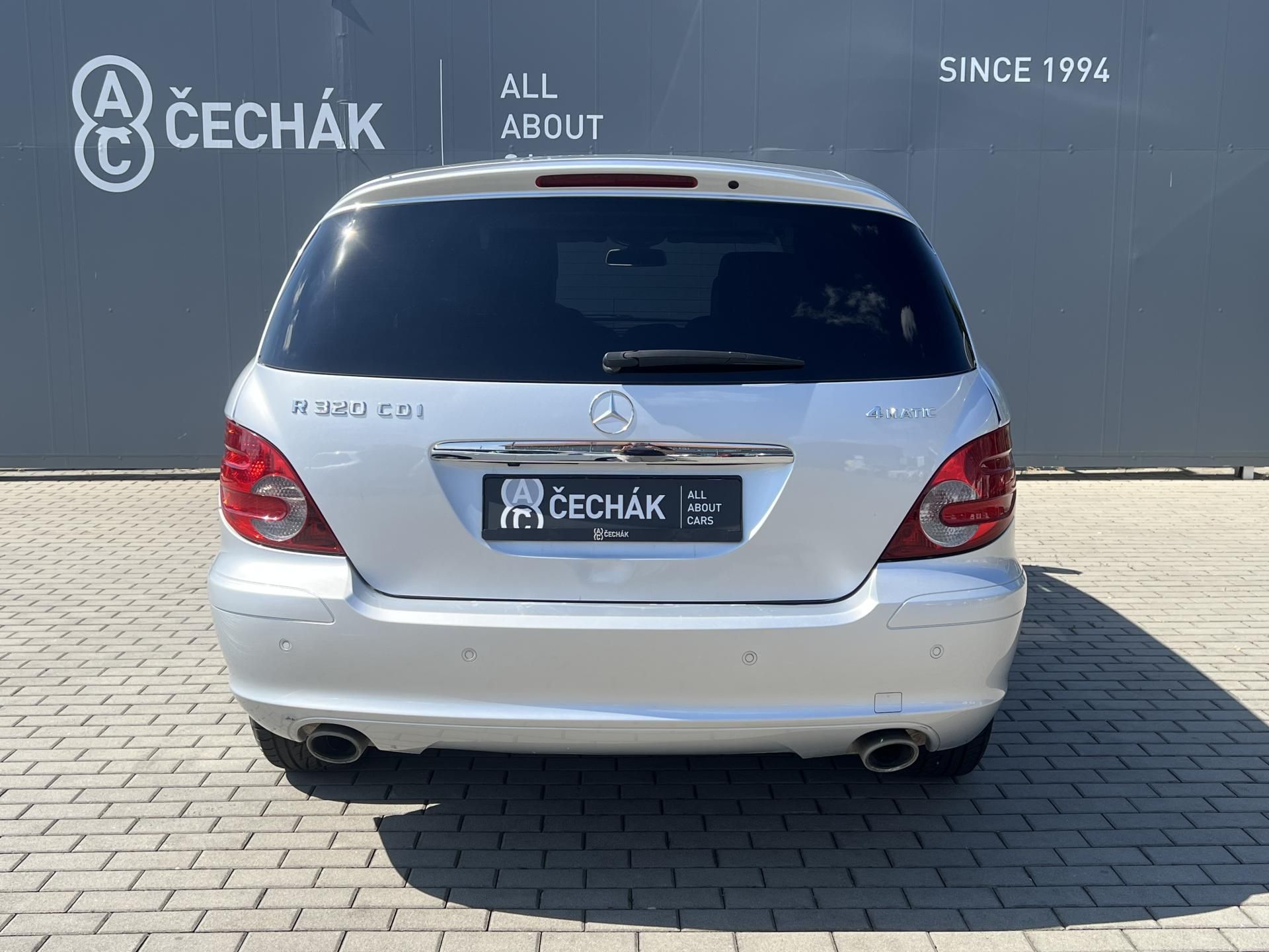 Mercedes-Benz Třídy R, 320 CDi 165kW - fotka 6
