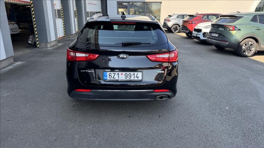 Kia Optima, 1,7 CRDI 7DCT BUSINESS LINE - fotka 5