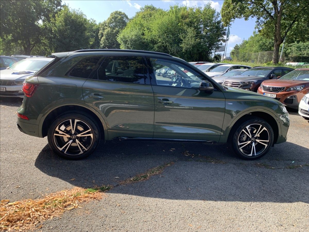 Audi Q5, 2,0 TSI QUATTRO SLINE ČR,SERVI - fotka 4