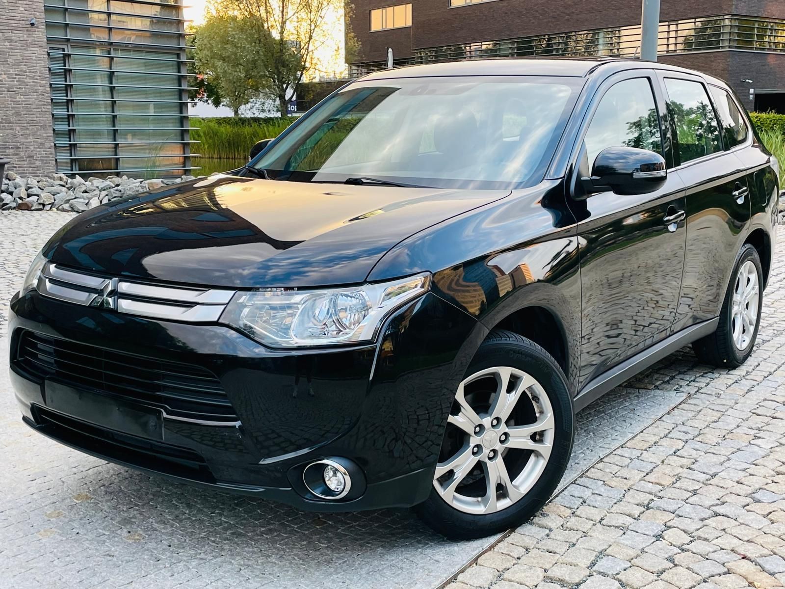 Mitsubishi Outlander, 2.0i 1.MAJITEL KAMERA TAŽNÉ