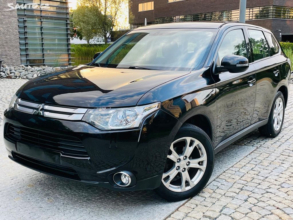 Mitsubishi Outlander, 2.0i 1.MAJITEL KAMERA TAŽNÉ