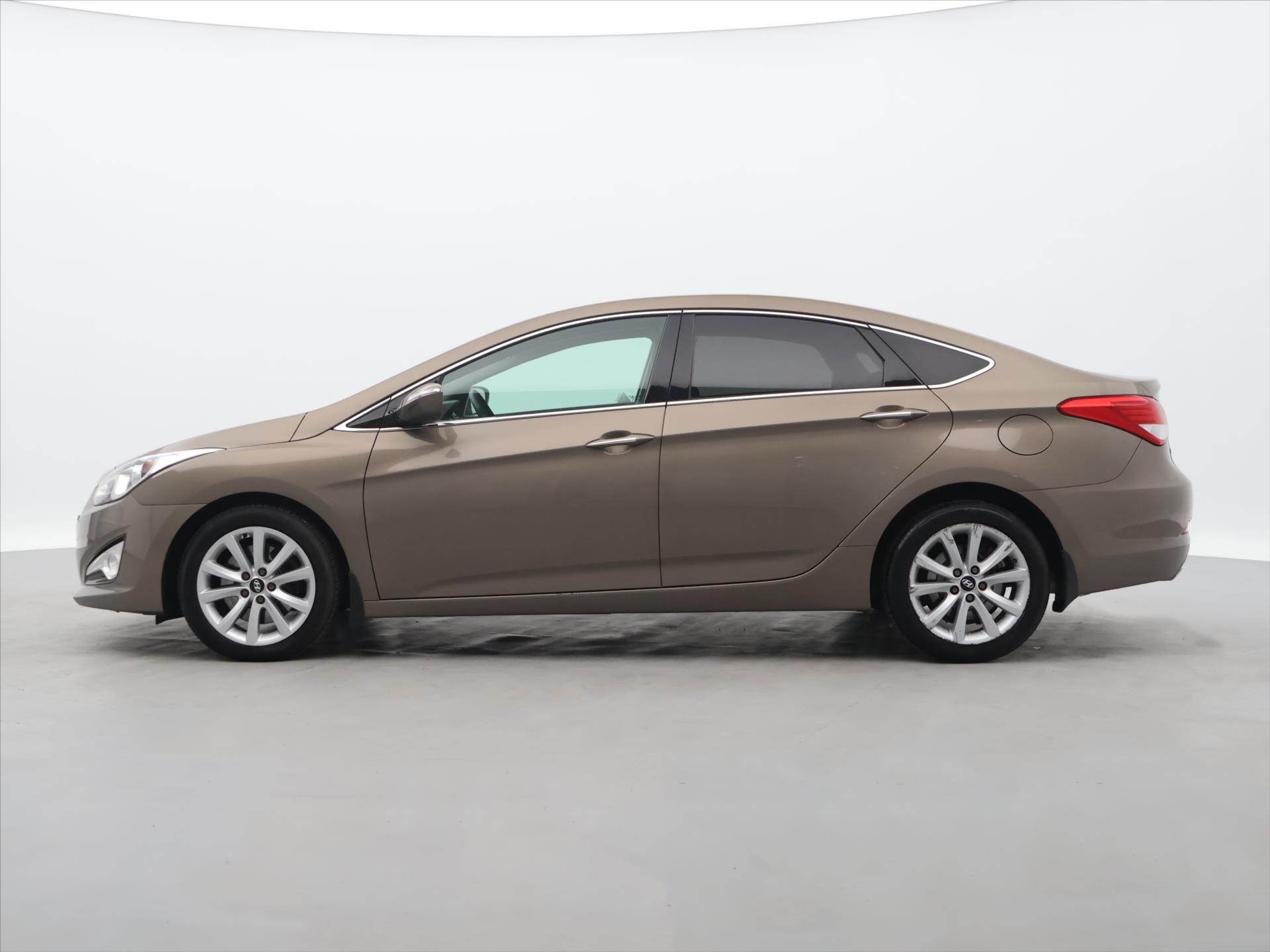 Hyundai i40, 1,7 CRDi 100KW CZ - fotka 4