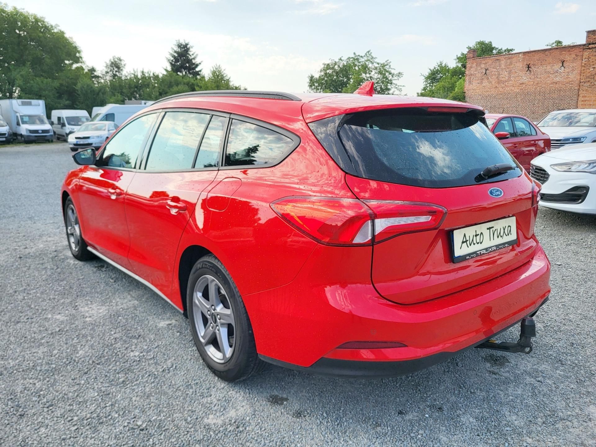 Ford Focus, TREND 1.0 EcoBoost 92kW kombi - fotka 3