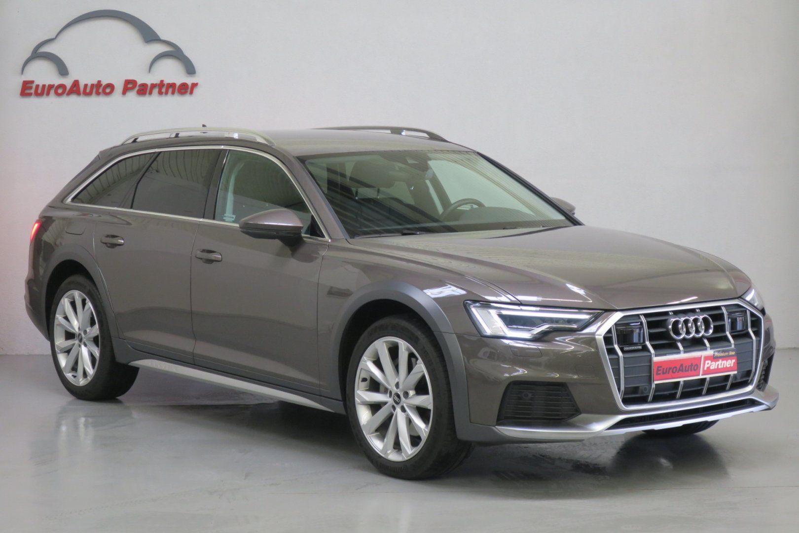 Audi A6 allroad, 50TDI 210 kW  Matrix LED - fotka 3