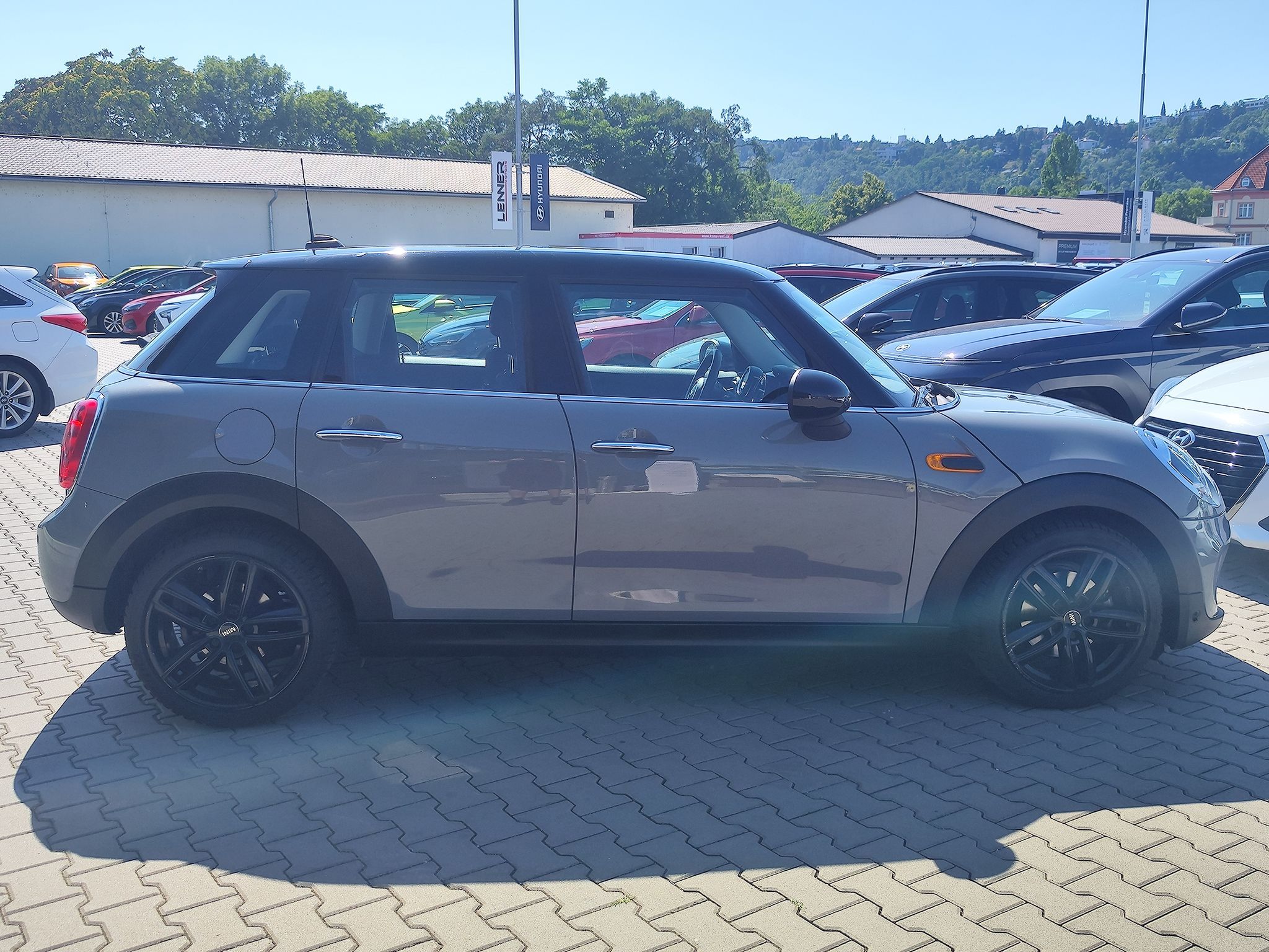 Mini Cooper, 1.5/100kW ČR Servis.kn. - fotka 4