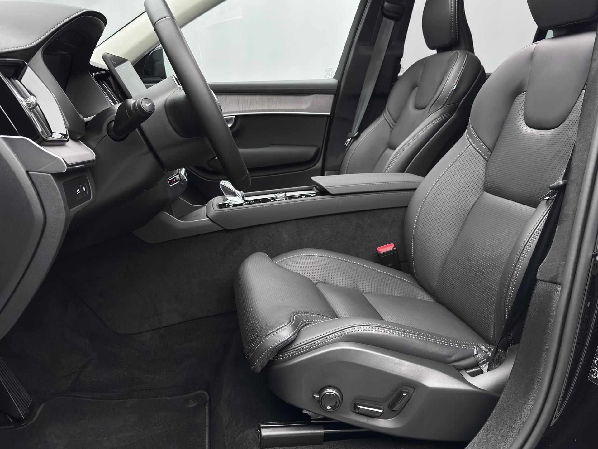 Volvo XC90, T8 AWD RECHARGE ULTRA CZ 1.maj - fotka 4